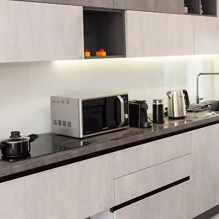 Beautiful 2 Bd With View In Kolonaki