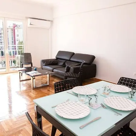 Beautiful 2 Bd With View In Kolonaki Apartment